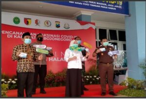 Bupati Bojonegoro Membuka Acara Pencanangan Vaksinasi Di RSUD Sosodoro Djatkoesoemo