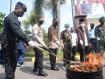 Polres Madiun Kota  Gelar Pasukan Apel Operasi Lilin Semeru 2021 Dan Musnahkan Barang Bukti Pekat