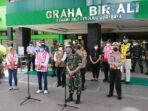 Forkopimda Jatim dampingi Menhub dan Kakorlantas Polri Lakukan Pengecekan Bandara, Tempat Karantina dan Terminal