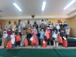 Hari ibu dengan memberikan santunan anak yatim piatu  di Peringati  Polsek Tanjung Duren Jakarta Barat