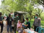 Tarik Minat Warga, Gelar Vaksinasi di Pantai Wana Wisata
