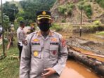 PERSONEL GABUNGAN TNI-POLRI DAN BASARNAS SERTA INSTANSI TERKAIT DIKERAHKAN MEMBANTU EVAKUASI KORBAN BENCANA BANJIR DAN TANAH LONGSOR
