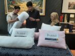 Ivana Keluarkan Produk Bantal Guling Siap Bersaing Di Pasar Online