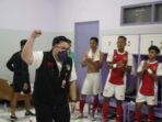 Mas Dhito Kobarkan Semangat Pemain dengan Chant Persedikab