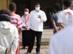 Berikan Motivasi Terhadap Pasien Covid 19 Walikota Probolinggo Rumah Karantina Mayangan