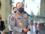 Dengan Pesawat, Satgas Damai Cartenz Kirim Bantuan Bibit Babi ke Warga Yahukimo