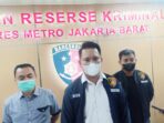 Polres Metro Jakarta Barat menangkap tiga tersangka kasus tawuran yang menyebabkan satu orang tewas di kawasan Palmerah