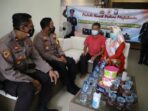 Laksanakan Program Semangat, Kapolres Mojokerto Besuk Anggota Yang Sakit