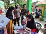 Dampingi Vaksinasi Anak, Babinsa Berikan Rasa Aman dan Nyaman.