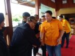 Ketum Kosgoro Dave Laksono Sambangi Kampung Samin dan Bagikan Seribu Paket Sembako