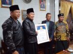 Gus Fawaid  Kalahkan Elektabilitas Bupati Jember  Raih Penghargaan Tokoh Peduli Publik dari ARCI