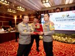 Lomba Video HUT Humas Polri Ke-71, Polres Bojonegoro Terima Penghargaan dan Tropy