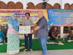 Pengembangan Pojok Baca Desa Berbasis “Delivery services” dan “Fun Collection”