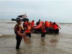 Polisi Bersama Basarnas Berhasil Selamatkan Kru Kapal Tug Boat Capricorn II di Perairan Bangkalan