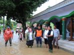 Pulang Dari Jakarta, Kang Bupati Bergegas Datangi Lokasi Banjir Di Ponorogo
