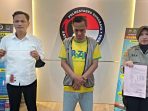 Sopir Pengedar Sabu, di Surabaya Ditangkap Satnarkoba Polrestabes Surabaya di Rumahnya