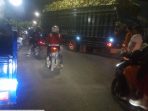Warga Wonokusumo Di gemparkan oleh Truck Yang melintas, padahal Ada rambu Larangan