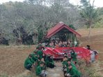 MAHASISWA  IAIN KEDIRI EKSPRESIKAN HARI KEMERDEKAAN DENGAN  TAHLIL DAN TABUR BUNGA DI MAKAM TAN MALAKA