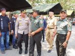 Pastikan Berjalan Lancar, Kapolres Bangkalan Hadiri Bakti Sosial HUT TNI ke-78