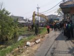 Sungai Jomblong Desa Gemurung Sidoarjo Dibersihkan dan Dikeruk