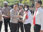 Kapolres Nganjuk Beri Penghargaan Anggota Berprestasi Tingkat Polda Jatim