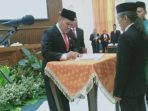 KH R Bustomi Jauhari Resmi Di Lantik PAW Anggota DPRD Magetan