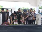 Harjasda ke 165, Gus Muhdlor Bersama Forkopimda Ziarah Makam Bupati Sidoarjo Terdahulu