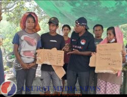 Pengungsi Lewotobi Curhat Lalu Tulis Surat Cinta Ke Prabowo. Mereka Titip ke Influenser Fritz Alor Boy untuk Publikasi