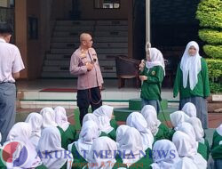 Polsek Koja Edukasi Siswa Lewat Program Police Go To School di SMK Sejahtera Walang Baru