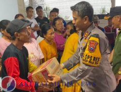 Kapolres Trenggalek Tinjau Lokasi Tanah Longsor dan Salurkan Bantuan untuk Warga Terdampak