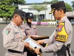 7 Anggota Polres Tuban Terima Penghargaan di Peringatan Hari Kesadaran Nasional