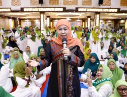 Gubernur Khofifah bersama Gubernur Sherly Bersinergi, Sedekah 5 Ribu Telur untuk Warga Miskin & Cegah Stunting