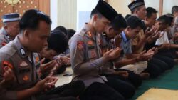 Polres Tuban Gelar Salat Gaib untuk Tiga Polisi yang Gugur dalam Tugas