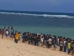 Tiga Santri Ponpes Amanatul Ummah Hilang Terseret Ombak di Pantai Balekambang Malang