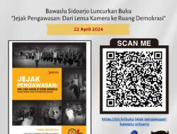 Bawaslu Sidoarjo Rilis Buku Dokumenter Jejak Pengawasan : Dari Lensa Kamera ke Ruang Demokrasi