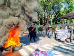 Bupati Subandi Tanggapi 9 Tuntutan HMI Usai Demo Bakar Ban, Prioritas UMKM hingga Satgas Jalan Rusak