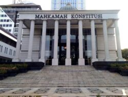 Polemik Putusan MK, Pemisahan Pemilih Nasional-Lokal Disorot Pakar Hukum Tata Negara Unesa Terkait Implikasi Jabatan