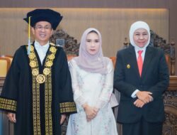 Rektor UNAIR Resmi Dilantik, Gubernur Khofifah Optimis UNAIR Menjadi Kampus Berdampak Global