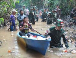 Ulang Tahun, Prajurit Satgas Perbatasan Bareng Masyarakat Gelar Karya Bakti