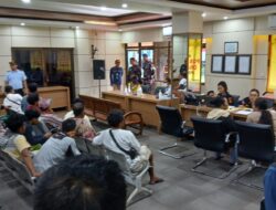 Gubernur Khofifah Bebaskan Biaya Pengobatan di RS Pemprov Bagi Korban Laka Laut KMP Tunu Pratama Jaya di Selat Bali Asal Jatim
